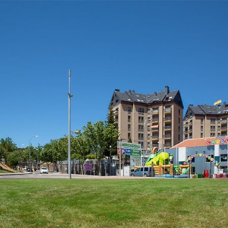 Apartamento Jaca Apartamento Exterior foto